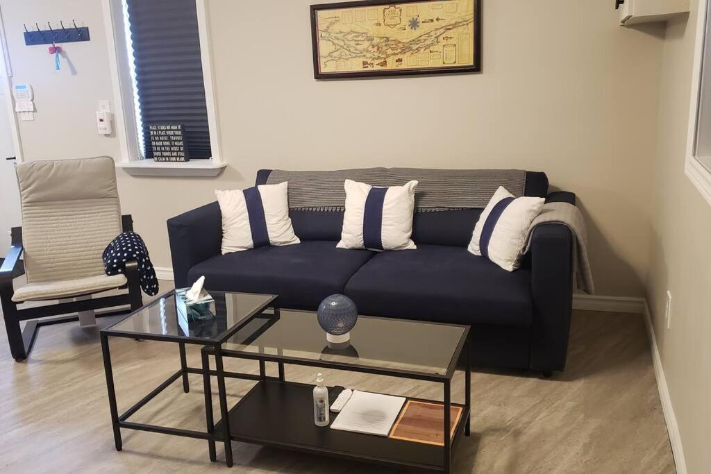 Cozy Home On A Quiet Street Minutes To Dt Kingston Exterior photo